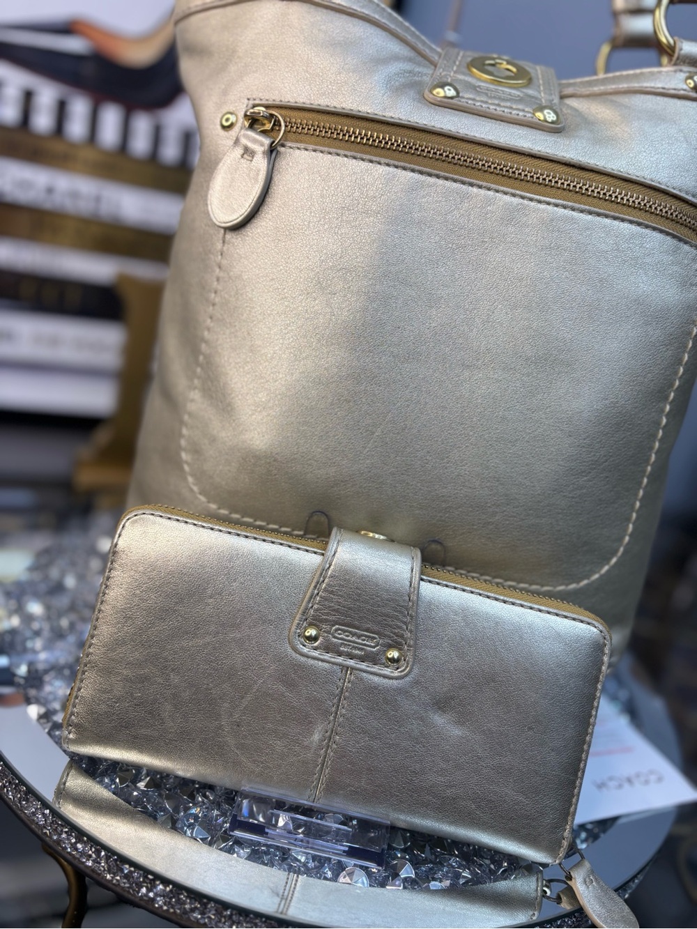 Coach 2009 Lily Legacy Metallic Gold Shoulder Bag w/matching wallet NWOT - Picture 6 of 17